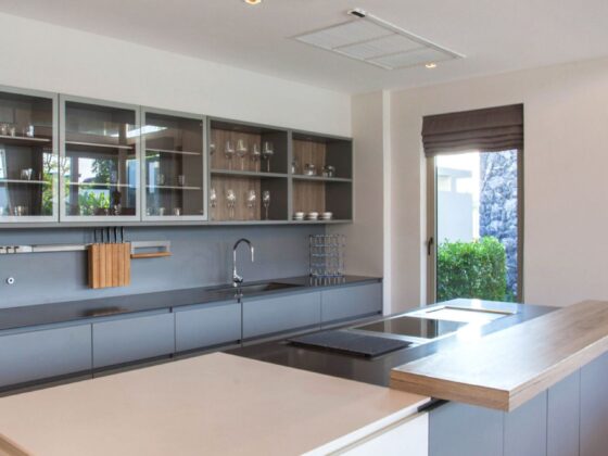 Smoke Pearl And Fossil Grey kitchens